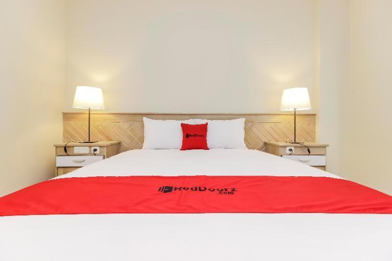 เรดดอร์ซ พรีเมียม เนียร์ รากูนัน ซู 2 Hotel จาการ์ตา ห้อง รูปภาพ