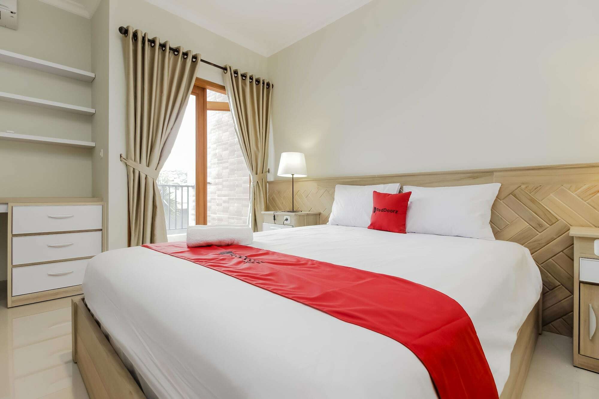 เรดดอร์ซ พรีเมียม เนียร์ รากูนัน ซู 2 Hotel จาการ์ตา ภายนอก รูปภาพ
